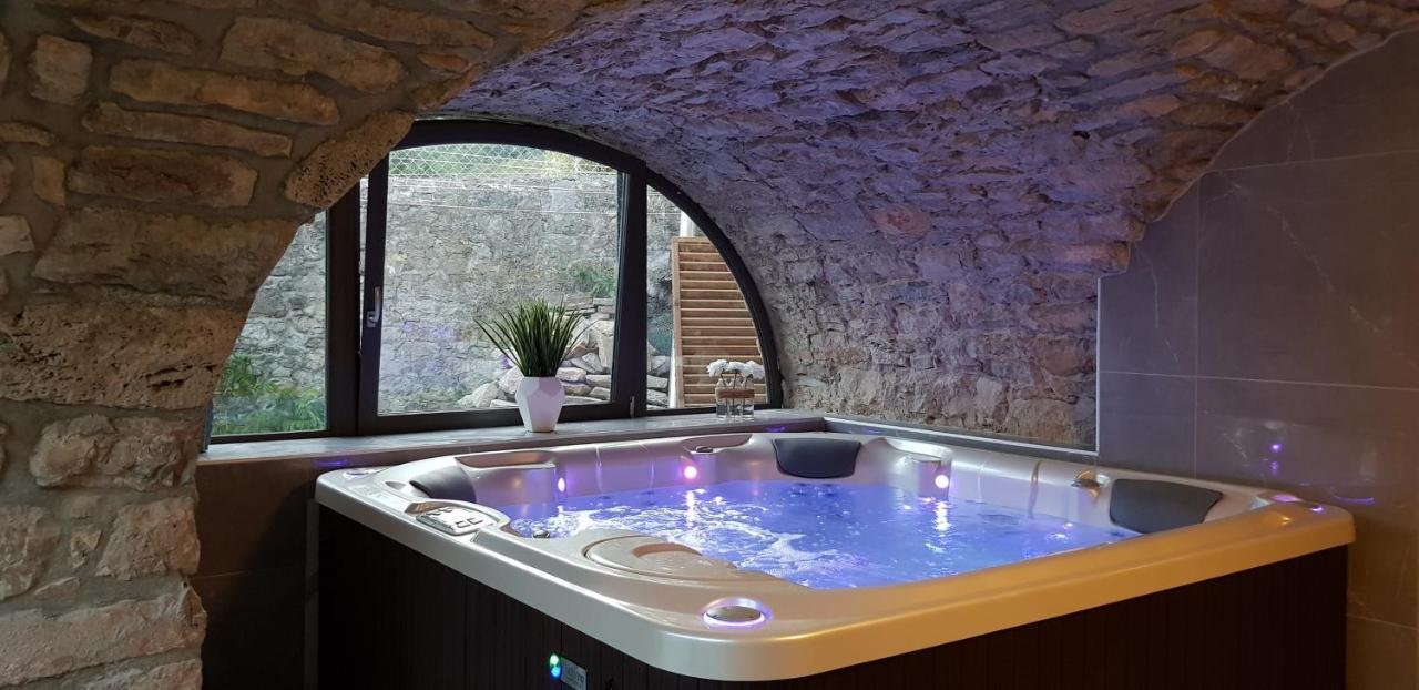 Le Mas Rolland, Piscine Chauffee & Spa - Millau - Gorges Du Tarn Compeyre Bagian luar foto